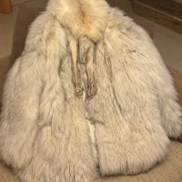 Палто от лисица, снимка 6 - Палта, манта - 42994327