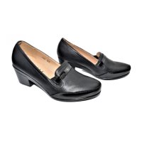 Дамски ежедневни обувки в черно на среден ток, снимка 2 - Дамски ежедневни обувки - 44058538