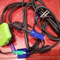 PS2 KVM Mini 2 в 1 кабел за 2 компютъра с 1 монитор VGA/PS2 клавиатура и мишка, снимка 3 - Кабели и адаптери - 29010256