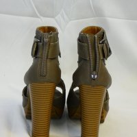Report, снимка 4 - Дамски ежедневни обувки - 40736258