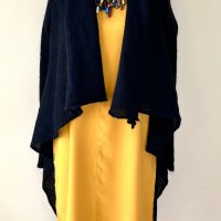 Черна асиметрична жилетка плетиво Benetton & жълта кокетна рокля Vanilia , снимка 1 - Рокли - 43887141