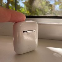 кутийка от Apple Airpods 1 gen, снимка 5 - Слушалки и портативни колонки - 43107097