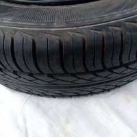 Резервна гума за кола, снимка 1 - Гуми и джанти - 32475547