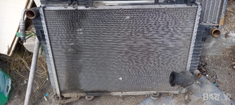 Воден радиатор Mercedes W202 220 CDI, снимка 1