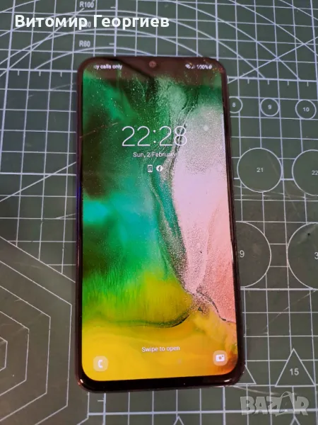 Samsung Galaxy A40 64GB, снимка 1