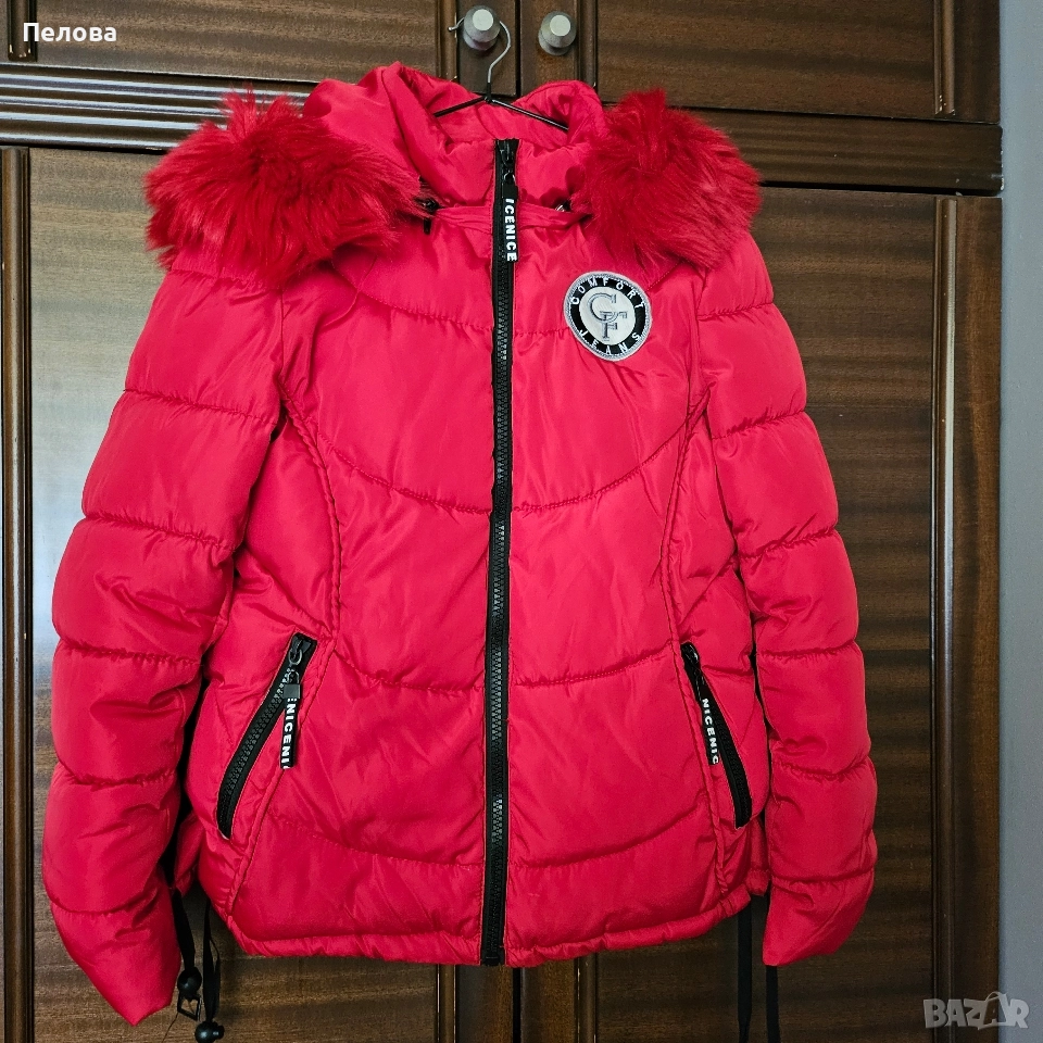 Червено яке, снимка 1