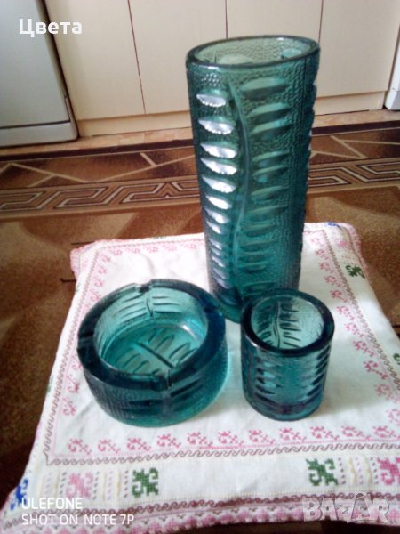 Стъклена ваза, снимка 1