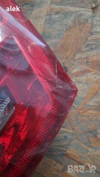 221 десен стоп забележка долу в дясно спукан, снимка 1