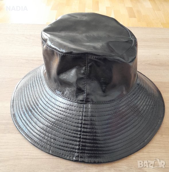 Кожена лачена шапка, снимка 1