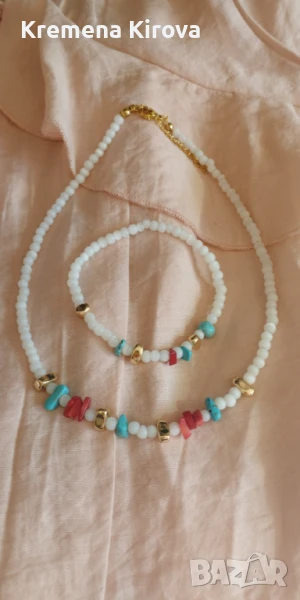 Чокър и гривна с тюркоаз, червен корал и хематит. Бижута Луди гъби. Ръчна изработка., снимка 1