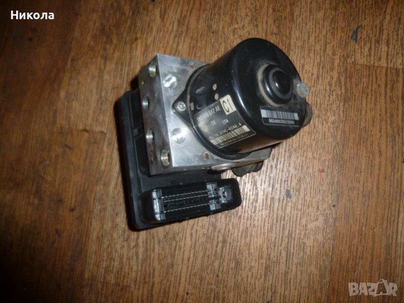 ABS ПОМПА VW GOLF /Голф 5 2.0 TDI 140 Голф 5 1КО 614517 АЕ, снимка 1