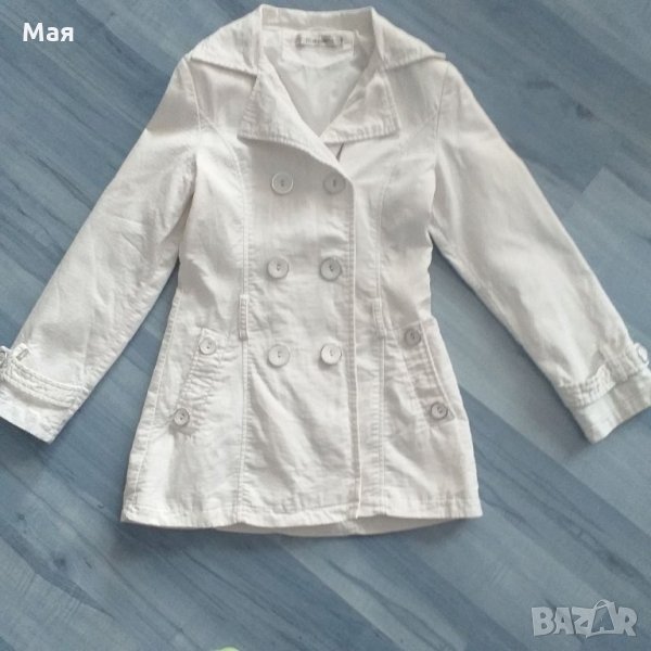 Снежно-бяло, детско манто, снимка 1