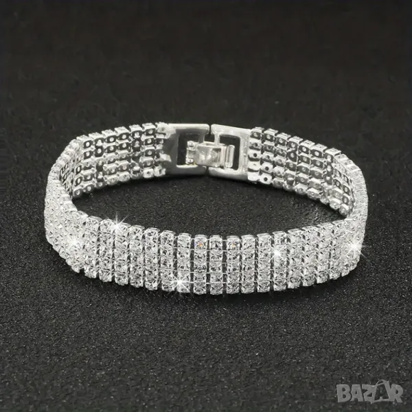 Гривна с австрийски кристали, снимка 1