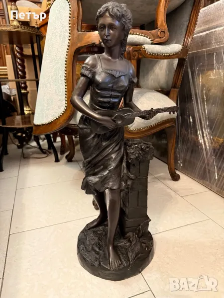 Голяма, антикварна бронзова скулптура, снимка 1