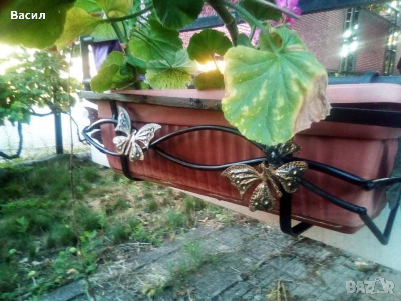 Цветарници от ковано желязо, снимка 1