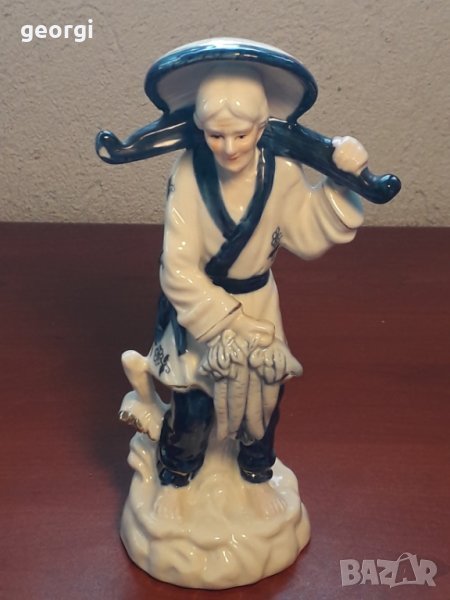 Порцеланова фигурка , снимка 1