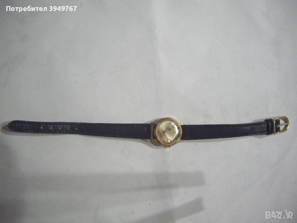 Стар дамски  позлатен часовник., снимка 1