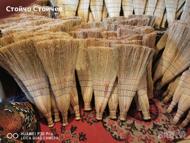 Продавам метлен клас - стара и нова реколта и метли с дръжка 