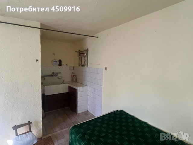 Къща с двор и втора жилищна постройка, снимка 17 - Къщи - 51552904