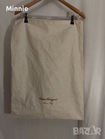 Salvatore Ferragamo противопрахова торба от чанта