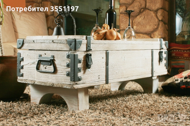 Холна маса от сандък с място за багаж