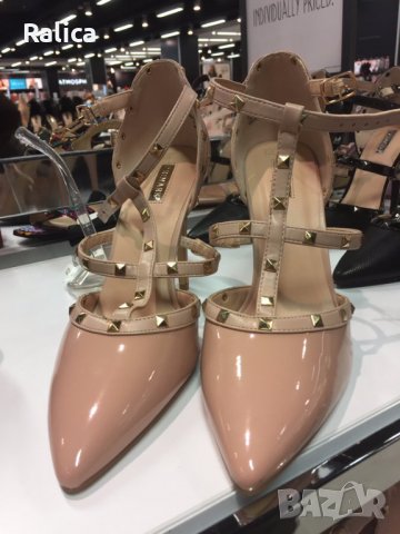 Primark Valentino Rockstuds, Нови, снимка 2 - Дамски обувки на ток - 37887696