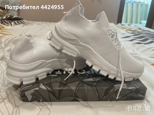 Маратонки 40 номер