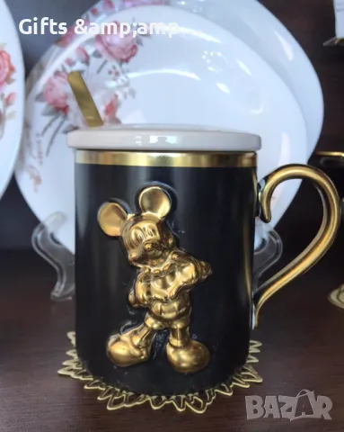 Порцеланова чаша с Мики Маус , с капаче и лъжичка, снимка 1