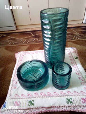 Стъклена ваза, снимка 1 - Вази - 33394789