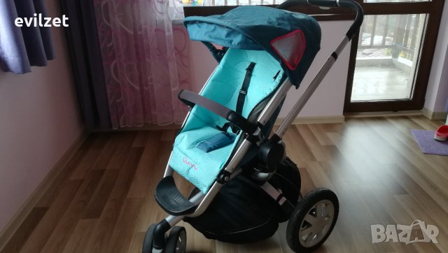 Много запазена бебешка/детска количка  Quinny Speedy комплект кошове и аксесоари, снимка 2 - Детски колички - 32615862