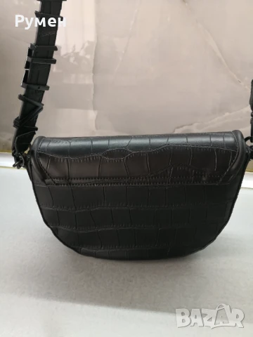 Valentino Bags черна чанта, снимка 14 - Чанти - 51059974