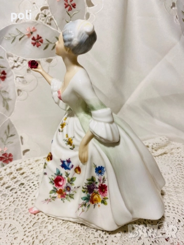 порцеланова статуетка Royal Doulton , снимка 6 - Статуетки - 52507076