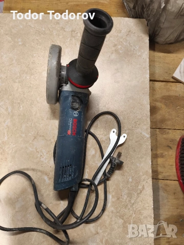 Ъглошлайф Bosh 1400w, снимка 2 - Ъглошлайфи - 53192195