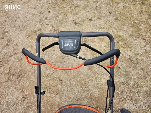 САМОХОДНА КОСАЧКА HUSQVARNA 4X4 HONDA. КАТО НОВА , снимка 11 - Градинска техника - 51840435