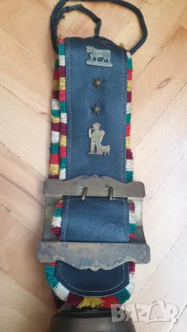 Голяма бронзова швейцарска камбана, снимка 3 - Антикварни и старинни предмети - 47740226