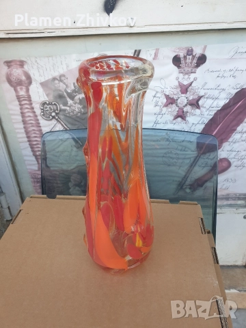 Вази от ръчно изтеглено стъкло 