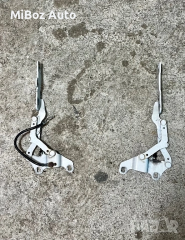 Панта преден капак БМВ E92 E93 BMW