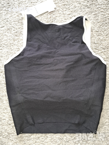 Спортен топ Oysho, снимка 6 - Спортни екипи - 52677527