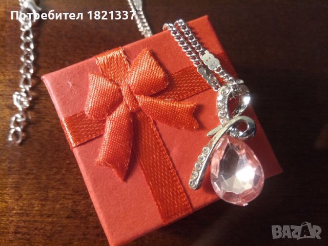 Колие с кристал , снимка 2 - Колиета, медальони, синджири - 39756683