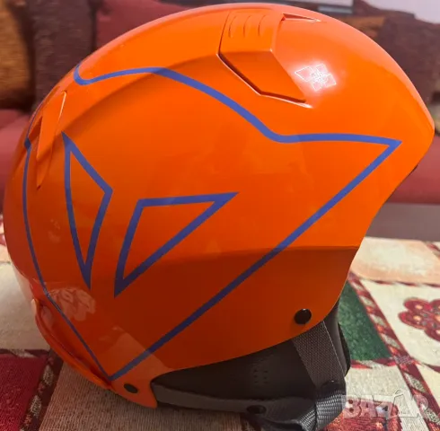 Каска DAINESE L №60 ДАЙНЕСЕ за зимни / екстремни спортове размер L 60, снимка 2 - Зимни спортове - 49278807