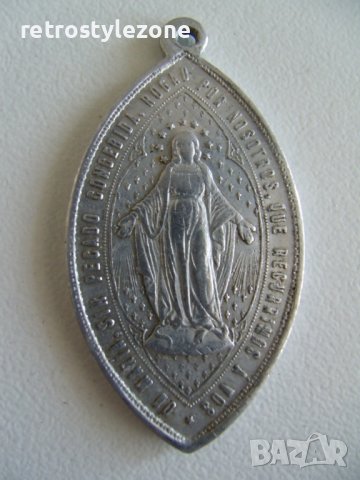 № 6557 стар католически медальон   - метален   - размер 4 / 2 см елипса, снимка 3 - Други ценни предмети - 38112746
