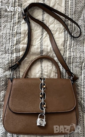 Дамска кожена чанта, снимка 2 - Чанти - 51953927