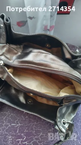 Дамска чанта с къси дръжки , снимка 5 - Чанти - 49282650