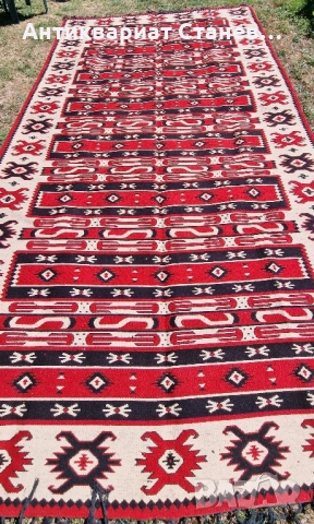 Български килим с етнографски чар, снимка 4 - Килими - 51736720