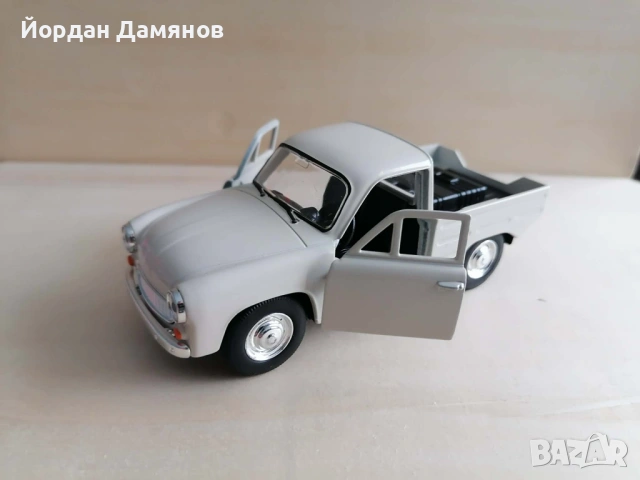 ФСО Сирена Р20 в мащаб 1:34 , снимка 4 - Колекции - 53281101