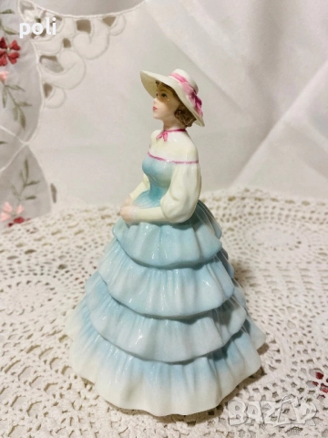 порцеланова статуетка , снимка 3 - Статуетки - 52243481