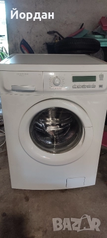 Пералня Electrolux.