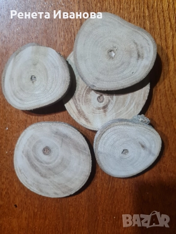 Дървени шайби от орех, снимка 2 - Декорация за дома - 52192593