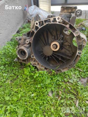 Скоростна кутия , снимка 2 - Части - 52997661