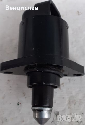 Продавам стъпково моторче, за пежо 306 и маска.